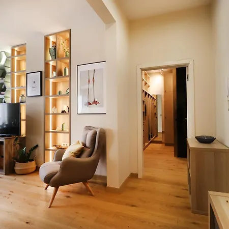 New Glamours With Elevator Apartament Sofia