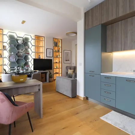 New Glamours With Elevator