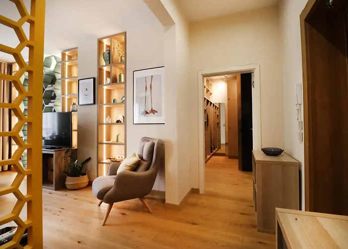 New Glamours With Elevator شقة صوفيا