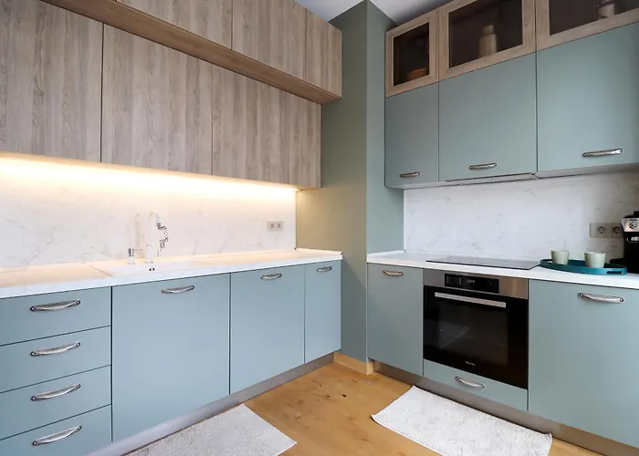 New Glamours With Elevator アパート