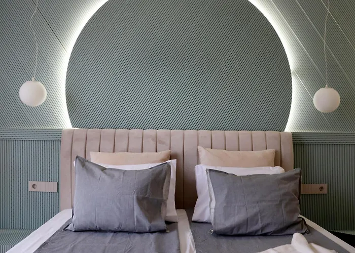 New Glamours With Elevator * ソフィア