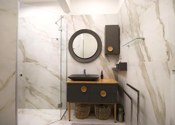 New Glamours With Elevator * صوفيا